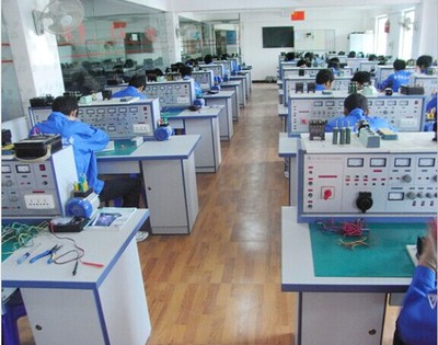 云南省電子信息技工學校計算機網絡設備的安裝與維護專業初級中學生報名指南